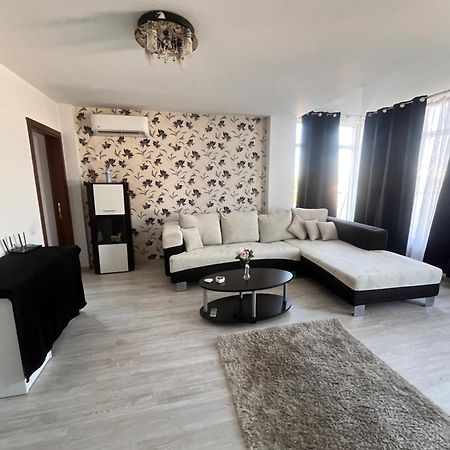 Sunset Holiday Home Bucareste Exterior foto